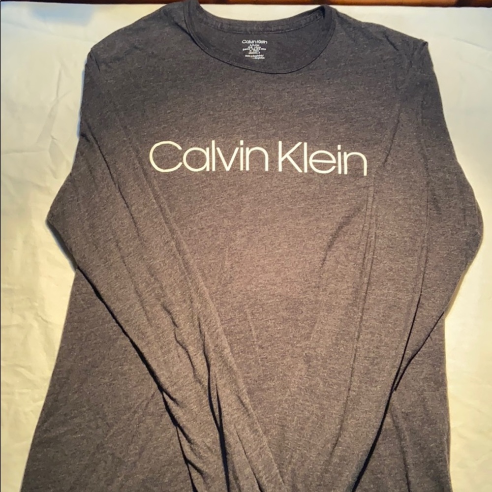 Calvin Klein sleepwear longsleeve tee.